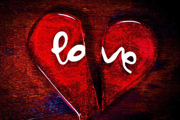 ৪৪ টি ব্যর্থ প্রেমের উক্তি ও বাণী